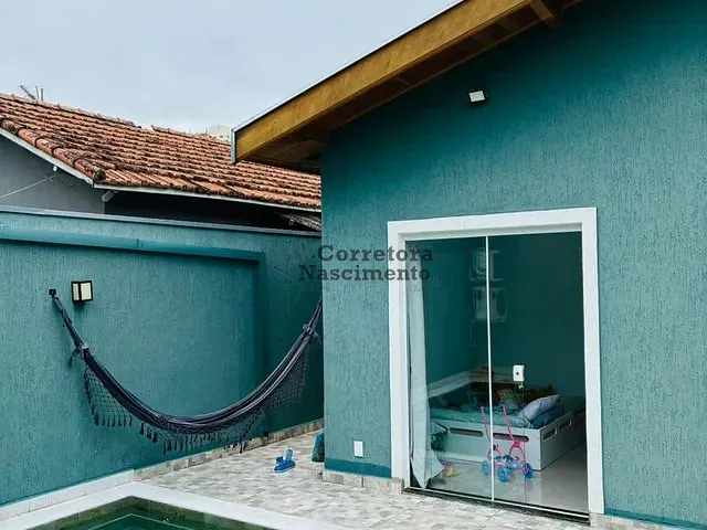 Casa com 250m² 4 quartos e 2 banheiros, à venda, no bairro Conjunto Residencial Vale dos Pinheiros em São José dos Campos
