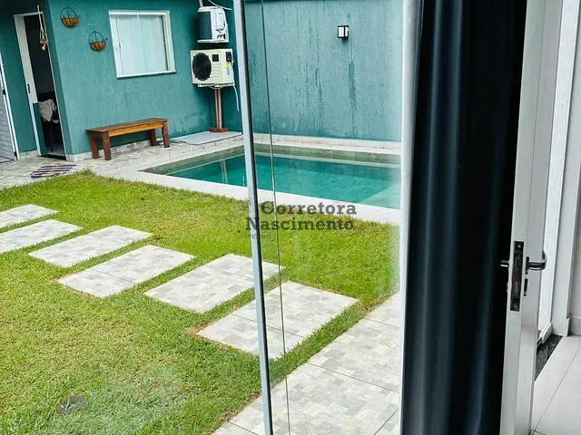 Casa com 250m² 4 quartos e 2 banheiros, à venda, no bairro Conjunto Residencial Vale dos Pinheiros em São José dos Campos