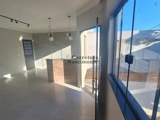 Casa 2 quartos e 2 banheiros, à venda ou para alugar, no bairro Residencial Dunamis em São José dos Campos