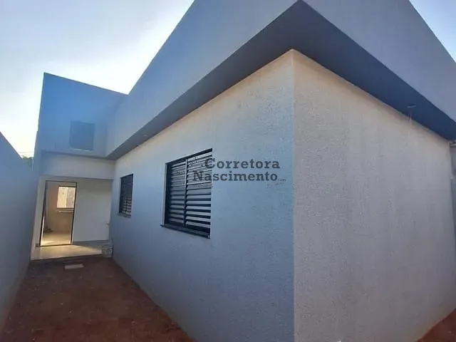 Casa 2 quartos e 2 banheiros, à venda ou para alugar, no bairro Residencial Dunamis em São José dos Campos