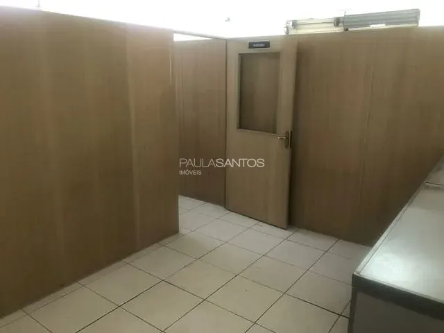 Casa com 250m² 2 quartos e 3 banheiros, à venda, no bairro Parque Vitória Régia em Sorocaba