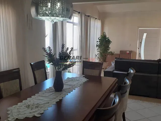 Casa com 386m² 3 quartos e 2 banheiros, à venda, no bairro Jardim Regina em Indaiatuba