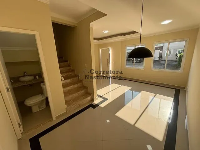 Casa com 105m² 3 quartos e 2 banheiros, à venda, no bairro Jardim Santa Maria em Jacareí