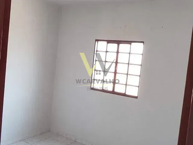 Casa com 200m² 2 quartos e 1 banheiro, à venda, no bairro Jardim Itália em Anápolis