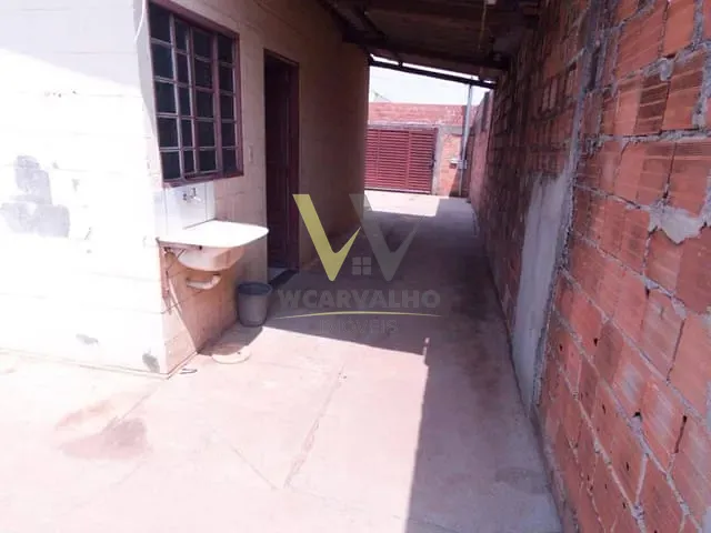 Casa com 200m² 2 quartos e 1 banheiro, à venda, no bairro Jardim Itália em Anápolis