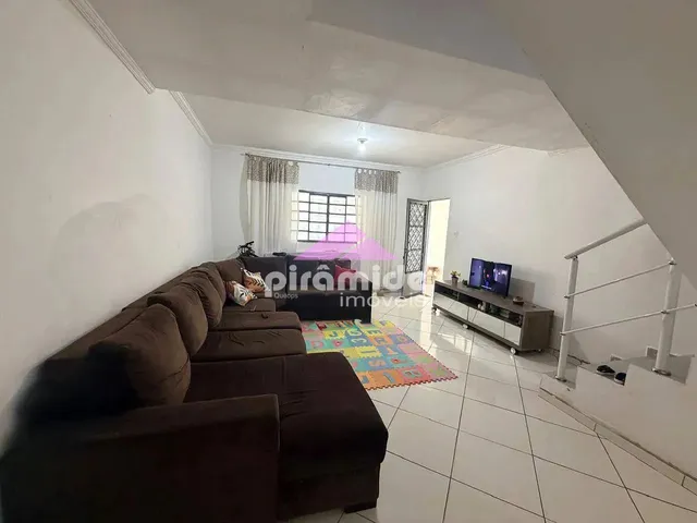 Casa com 125m² 3 quartos e 2 banheiros, à venda, no bairro Jardim Nova Flórida em São José Dos Campos