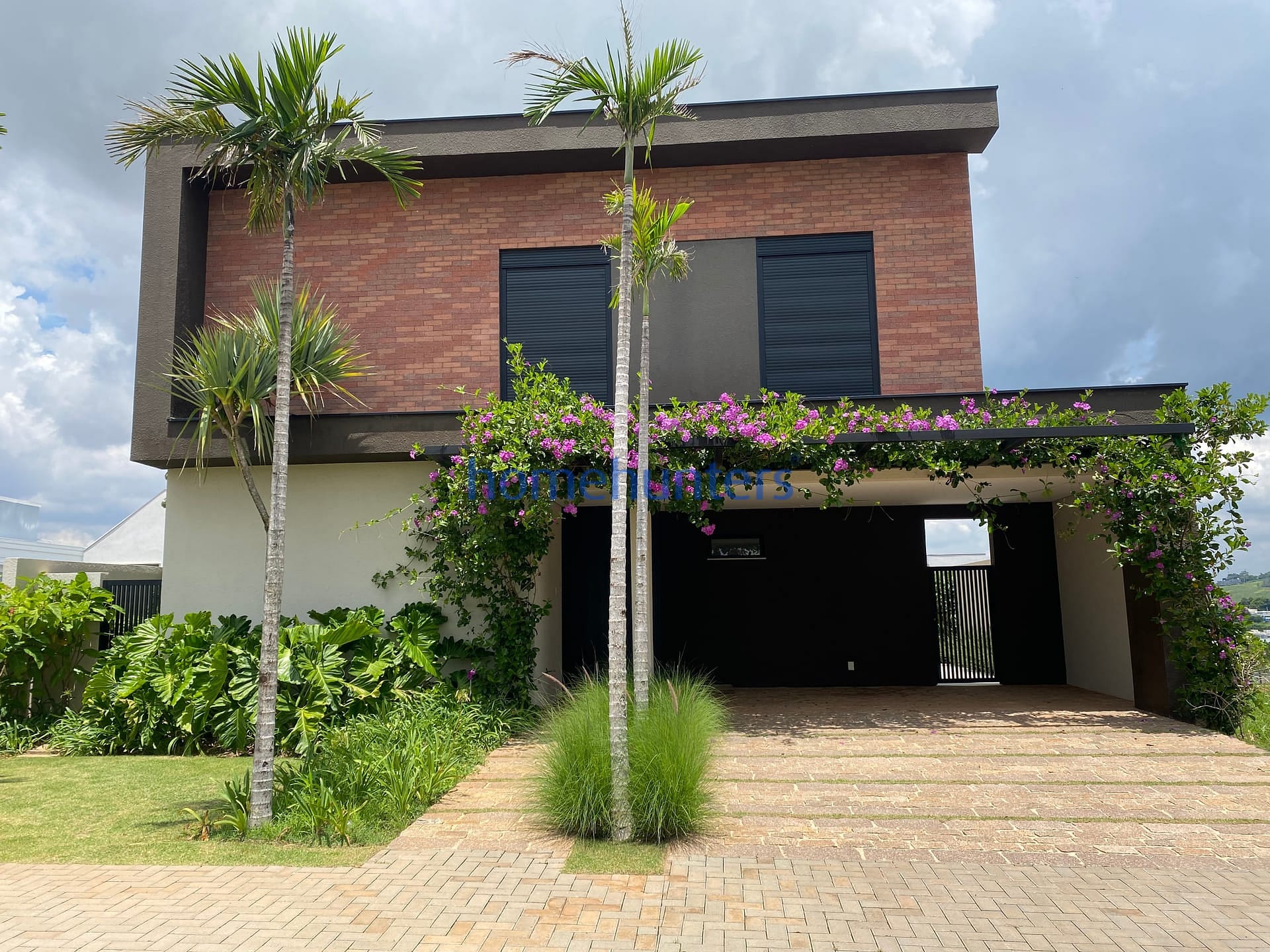 Casa, 4 quartos, 352 m² - Foto 1