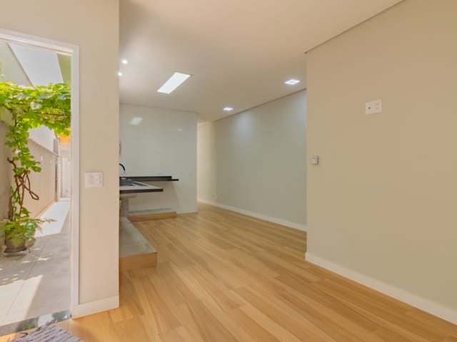 Foto do Casa - Casa tipo para venda em Vila Anglo Brasileira com 2 quartos, sendo 1 suíte, 94m² | Lares e Andares Imóveis