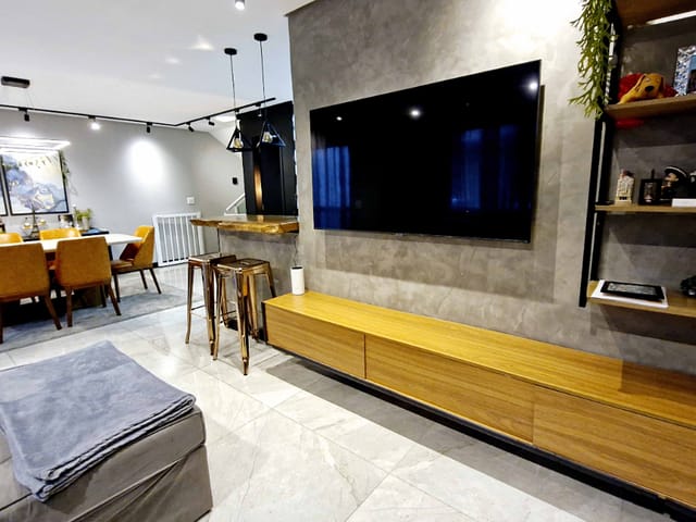 Foto do Casa - Casa no condomínio Residencial Artur Bernardes para venda com 3 quartos, sendo 3 suítes, 220m² | Lares e Andares Imóveis