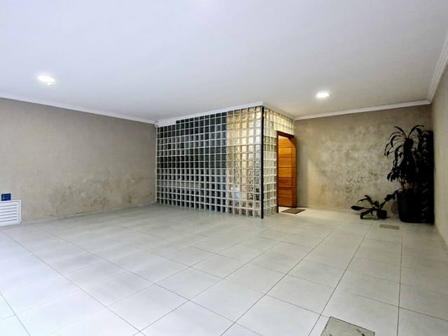Foto do Casa - Casa no condomínio Residencial Artur Bernardes para venda com 3 quartos, sendo 3 suítes, 220m² | Lares e Andares Imóveis