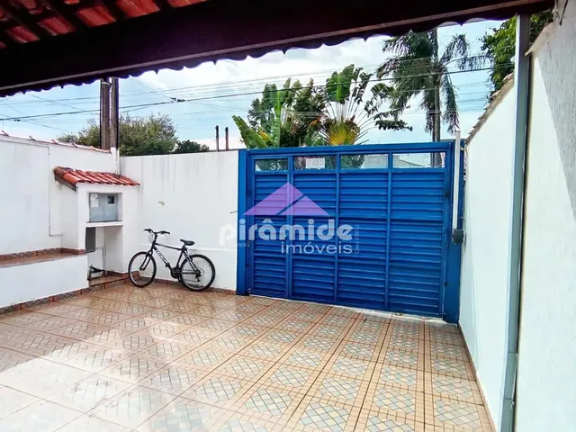 Casa com 10m² 3 quartos e 2 banheiros, à venda, no bairro Jardim Estoril em São José Dos Campos