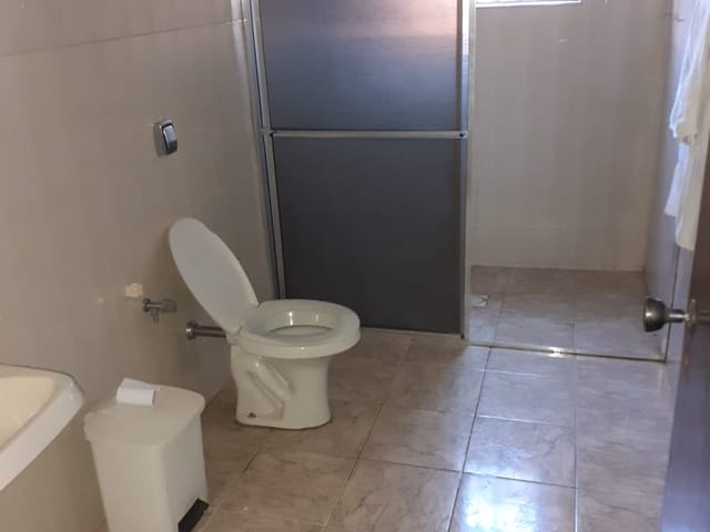 Casa com 430m² 5 quartos e 4 banheiros, à venda, no bairro Nossa Senhora do Perpétuo Socorro em Pindamonhangaba