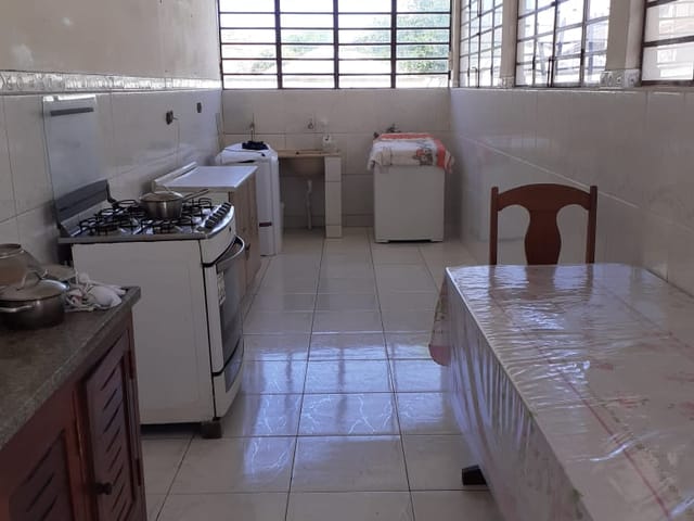 Casa com 430m² 5 quartos e 4 banheiros, à venda, no bairro Nossa Senhora do Perpétuo Socorro em Pindamonhangaba
