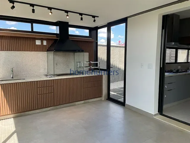 Casa 3 quartos e 5 banheiros, à venda, no bairro Sousas em Campinas