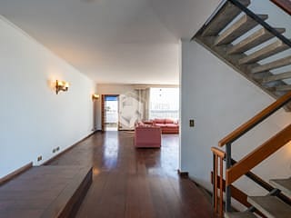 Casa com 450m² 4 quartos e 4 banheiros, à venda, no bairro Vila Tramontano em São Paulo