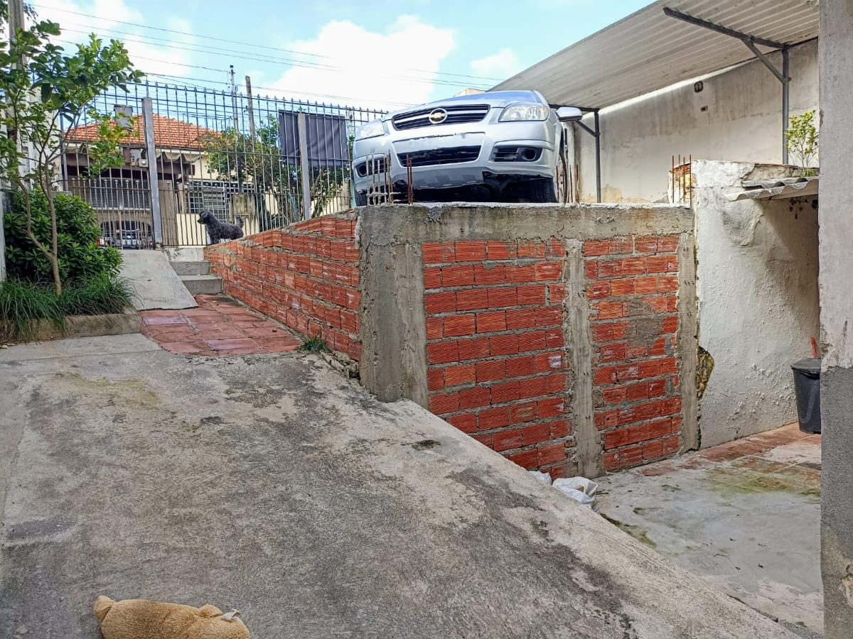 Foto do Casa-Casa tipo para venda em Vila Domitila com 2 quartos, sendo 1 suíte, 155m²