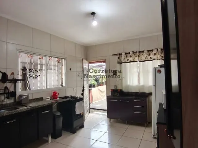 Casa com 183m² 2 quartos e 1 banheiro, à venda, no bairro Jardim do Portal em Jacareí