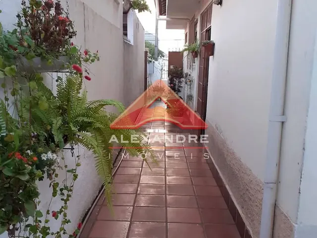 Casa com 10m² 3 quartos e 2 banheiros, à venda, no bairro Parque Industrial em São José Dos Campos