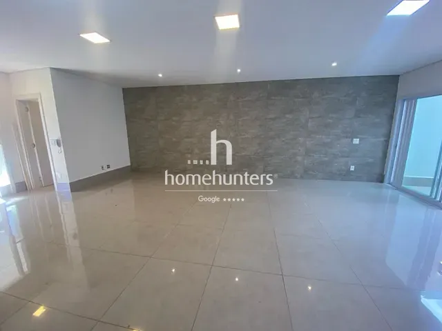 Casa com 245m² 3 quartos e 5 banheiros, à venda ou para alugar, no bairro Parque Taquaral em Campinas