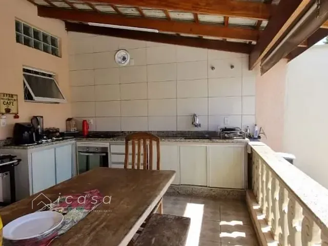 Casa com 300m² 3 quartos e 1 banheiro, à venda, no bairro Vila Santa Izabel em Caçapava