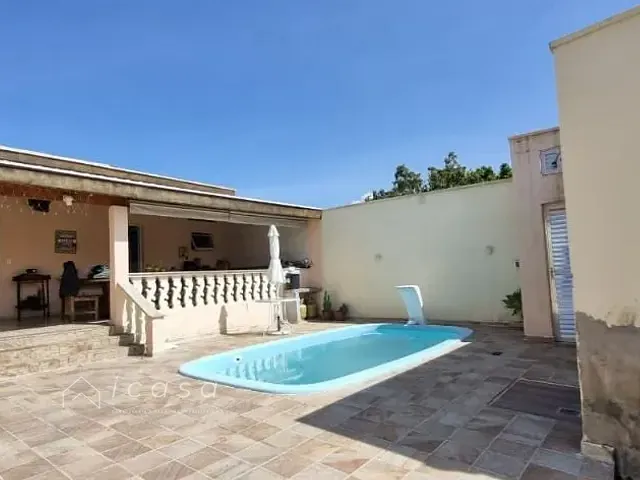 Casa com 300m² 3 quartos e 1 banheiro, à venda, no bairro Vila Santa Izabel em Caçapava