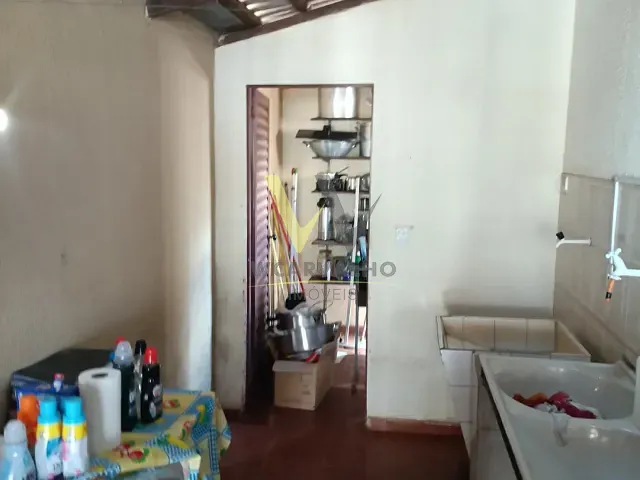 Casa com 375m² 3 quartos e 1 banheiro, à venda, no bairro Pirineus em Anápolis