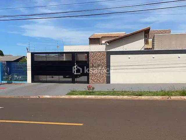 Casa com 490m² 3 quartos e 1 banheiro, à venda, no bairro Panorama em Campo Grande