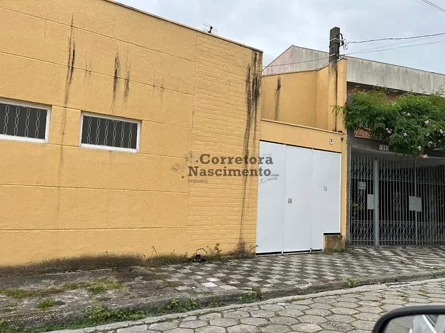 Casa com 200m² 2 quartos e 1 banheiro, à venda, no bairro Jardim Mesquita em Jacareí