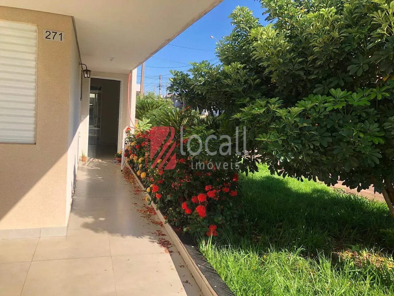 Casa de Condomínio com 3 quartos para aluguel, 100m² — foto 2 de 19