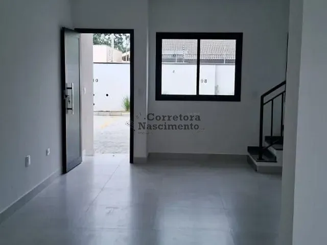 Casa 3 quartos e 2 banheiros, à venda, no bairro Jardim Santa Maria em Jacareí