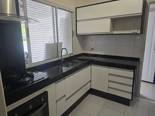 Casa com 140m² 3 quartos e 3 banheiros, à venda ou para alugar, no bairro Condomínio Residence Club em Jacareí