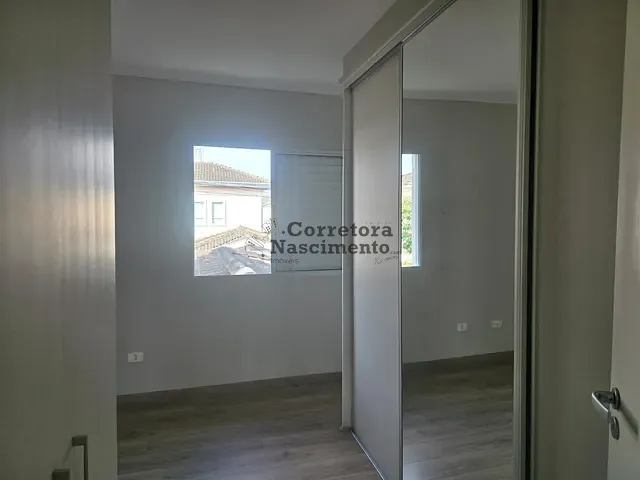 Casa com 140m² 3 quartos e 3 banheiros, à venda ou para alugar, no bairro Condomínio Residence Club em Jacareí