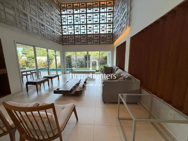 Casa com 531m² 4 quartos e 6 banheiros, para alugar, no bairro Swiss Park em Campinas