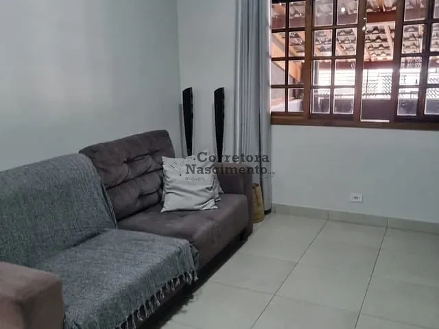 Casa com 200m² 2 quartos e 3 banheiros, à venda ou para alugar, no bairro Loteamento Villa Branca em Jacareí