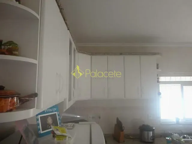 Casa com 300m² 2 quartos e 2 banheiros, à venda, no bairro Centro em Tremembé