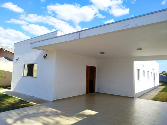 Casa com 860m² 4 quartos e 5 banheiros, à venda, no bairro Quiririm em Taubaté
