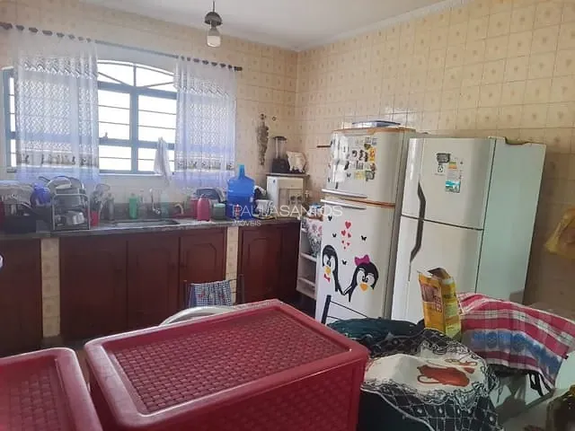 Casa com 928m² 4 quartos e 2 banheiros, à venda, no bairro Morros em Sorocaba