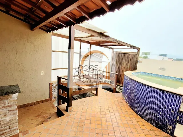 Casa com 170m² 3 quartos e 5 banheiros, para alugar, no bairro Parque dos Coqueiros em Atibaia