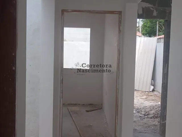 Casa com 126m² 2 quartos e 1 banheiro, à venda, no bairro Jardim Santa Marina em Jacareí