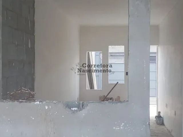 Casa com 126m² 2 quartos e 1 banheiro, à venda, no bairro Jardim Santa Marina em Jacareí