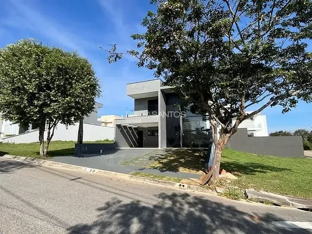 Casa com 250m² 4 quartos e 4 banheiros, à venda, no bairro Cajuru do Sul em Sorocaba