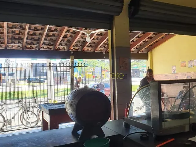 Casa com 300m², à venda, no bairro Alto do Cardoso em Pindamonhangaba