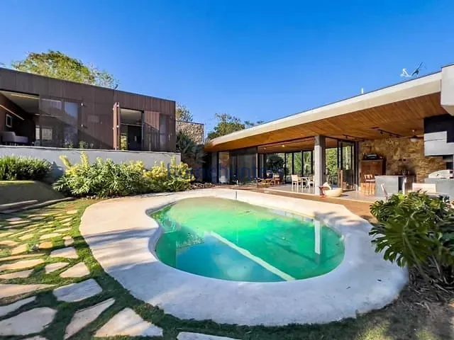 Casa com 1400m² 5 quartos e 7 banheiros, à venda ou para alugar, no bairro Chácara Bela Vista em Campinas