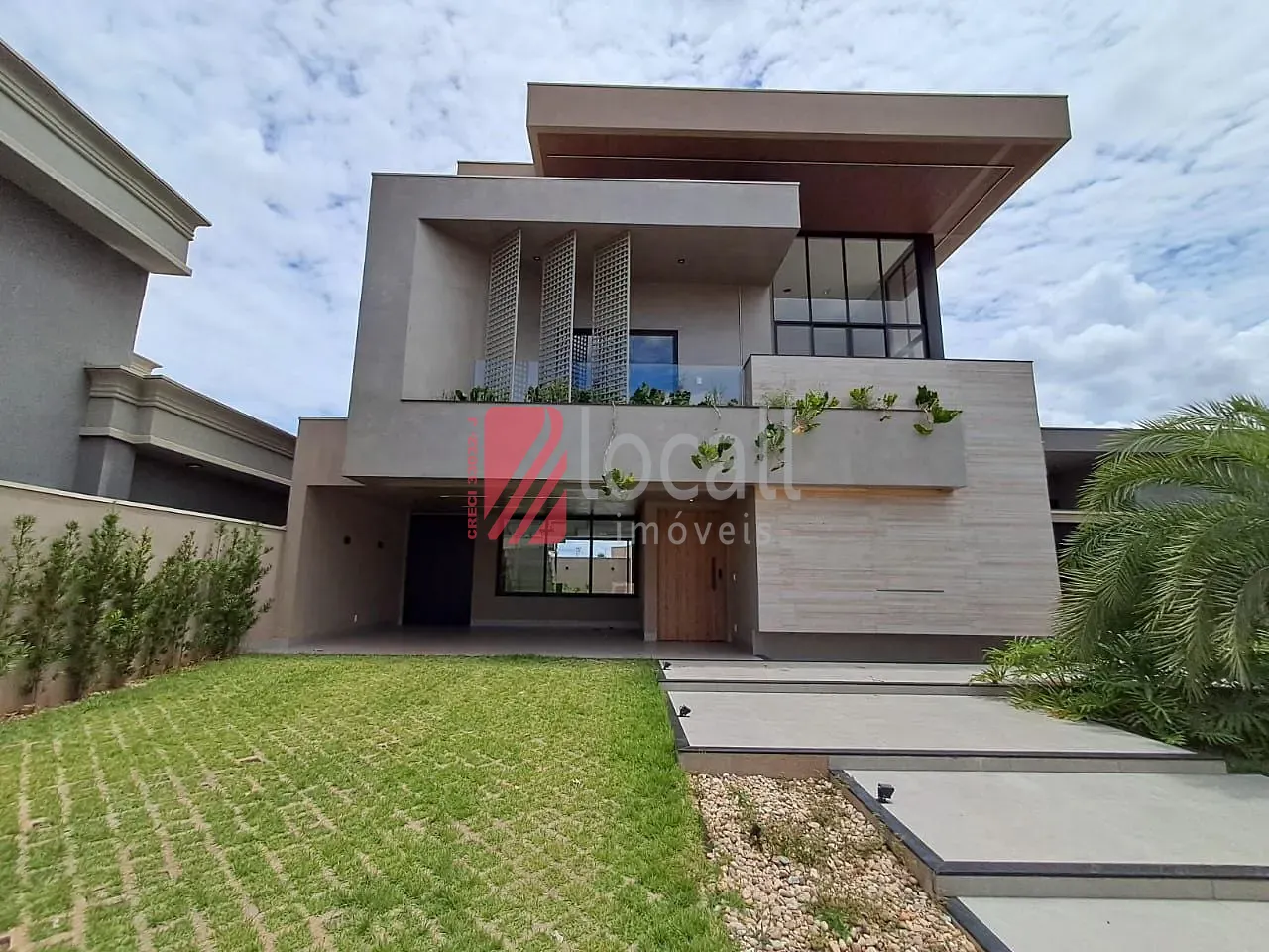 Casa de Condomínio com 4 quartos à venda, 282m² — foto 1 de 53
