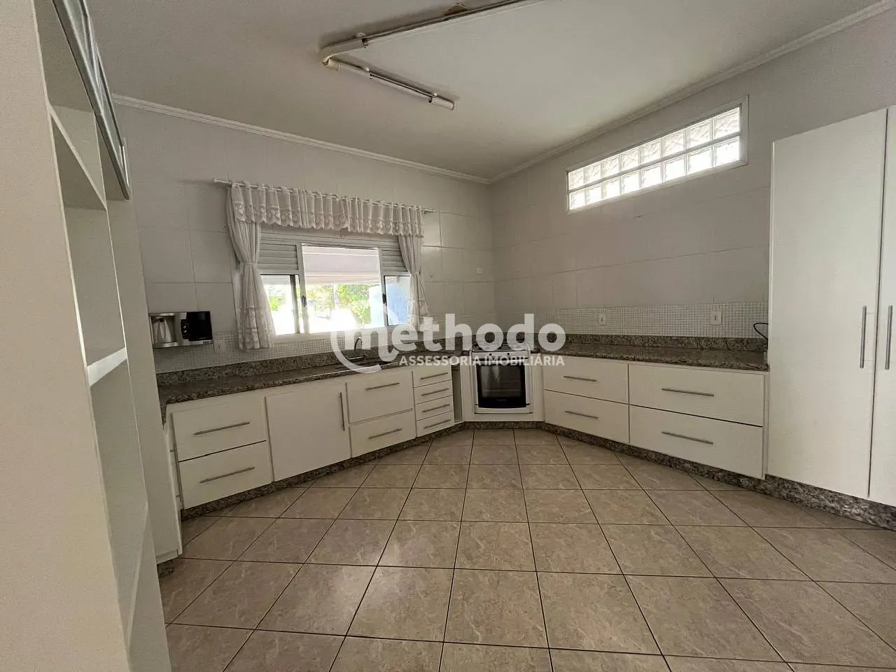 Casa, 3 quartos, 250 m² - Foto 13