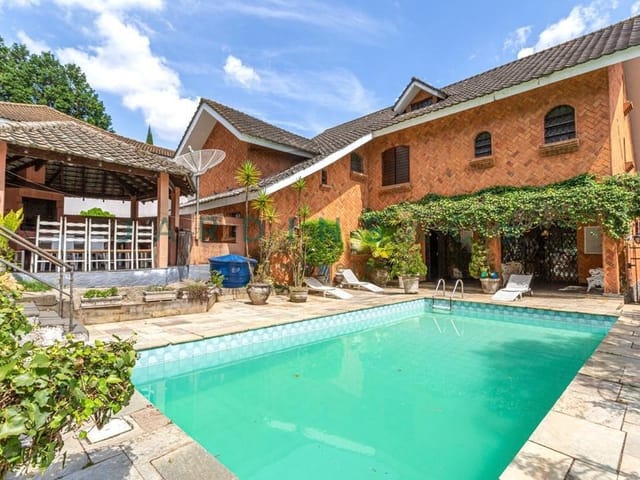 Casa com 700m² 6 quartos e 8 banheiros, à venda, no bairro Morumbi em São Paulo