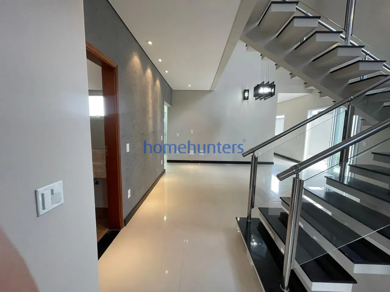 Casa, 5 quartos, 285 m² - Foto 4