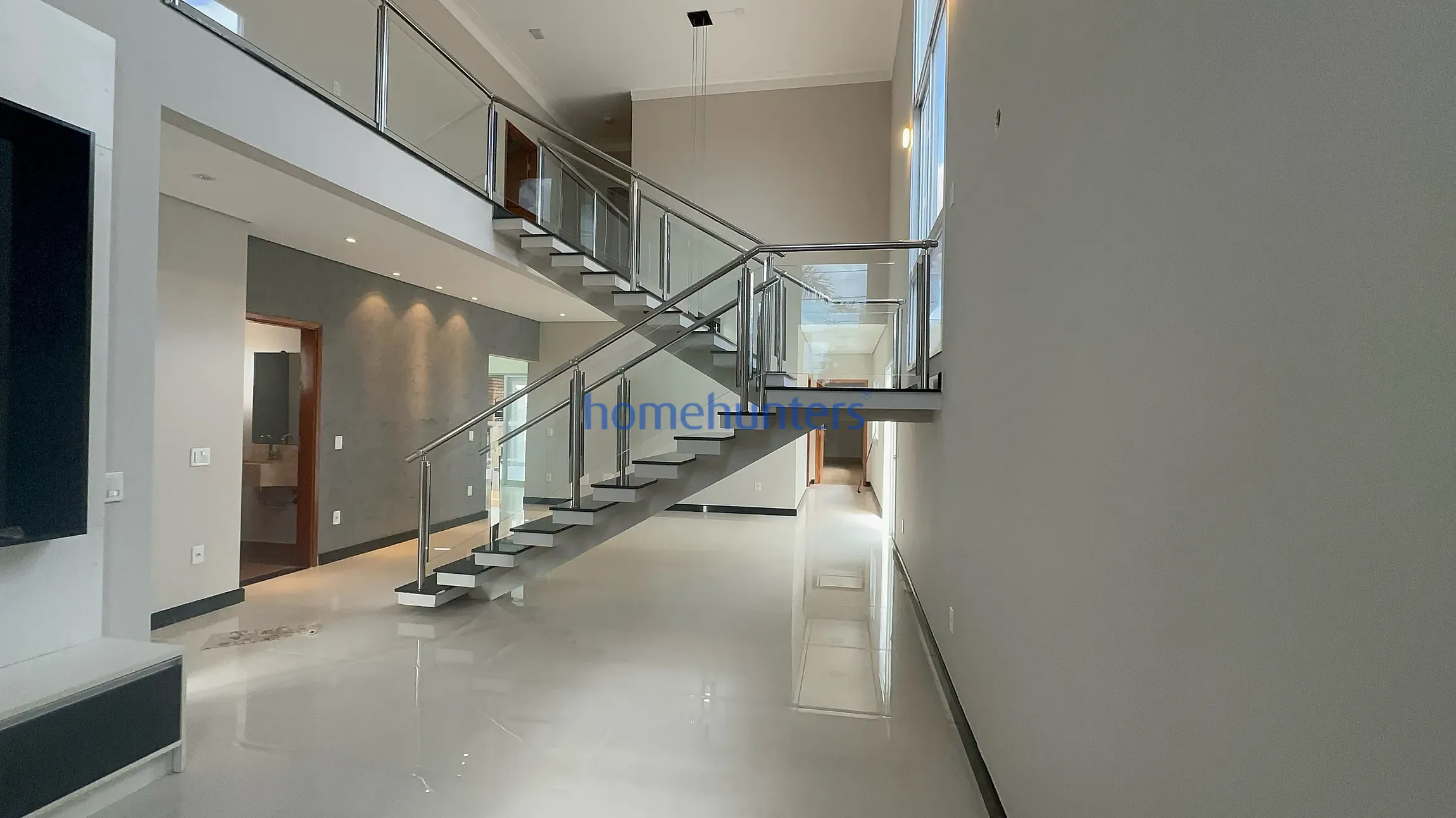 Casa, 5 quartos, 285 m² - Foto 2