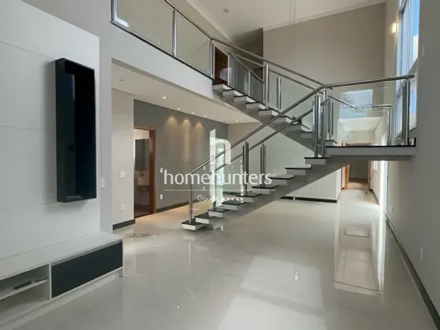 Casa com 390m² 5 quartos e 6 banheiros, à venda, no bairro Parque Brasil 500 em Paulínia