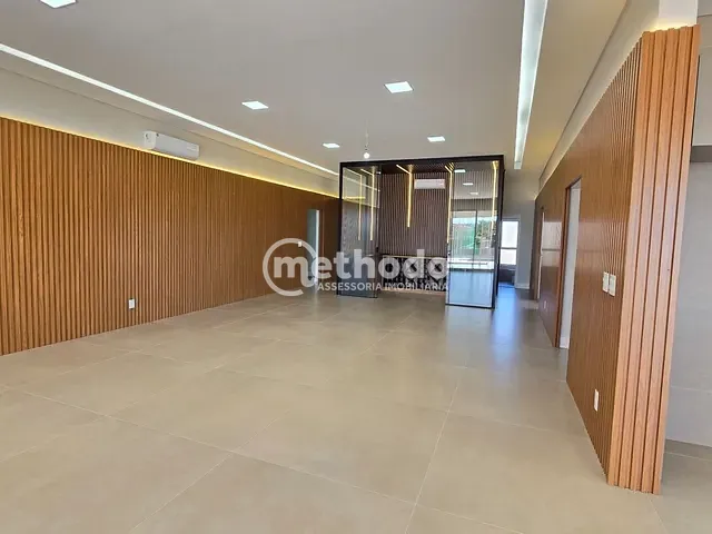 Casa com 1100m² 4 quartos e 6 banheiros, à venda ou para alugar, no bairro Loteamento Caminhos de San Conrado (Sousas) em Campinas
